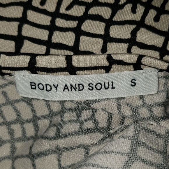 Beautiful Body & Soul Side Wrap Cross Over Dress - Picture 4 of 4